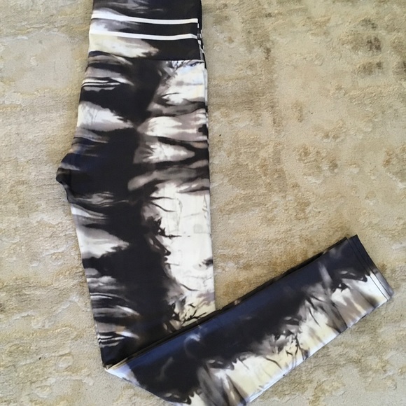 Highwaisted stretchy leggings - Picture 4 of 4